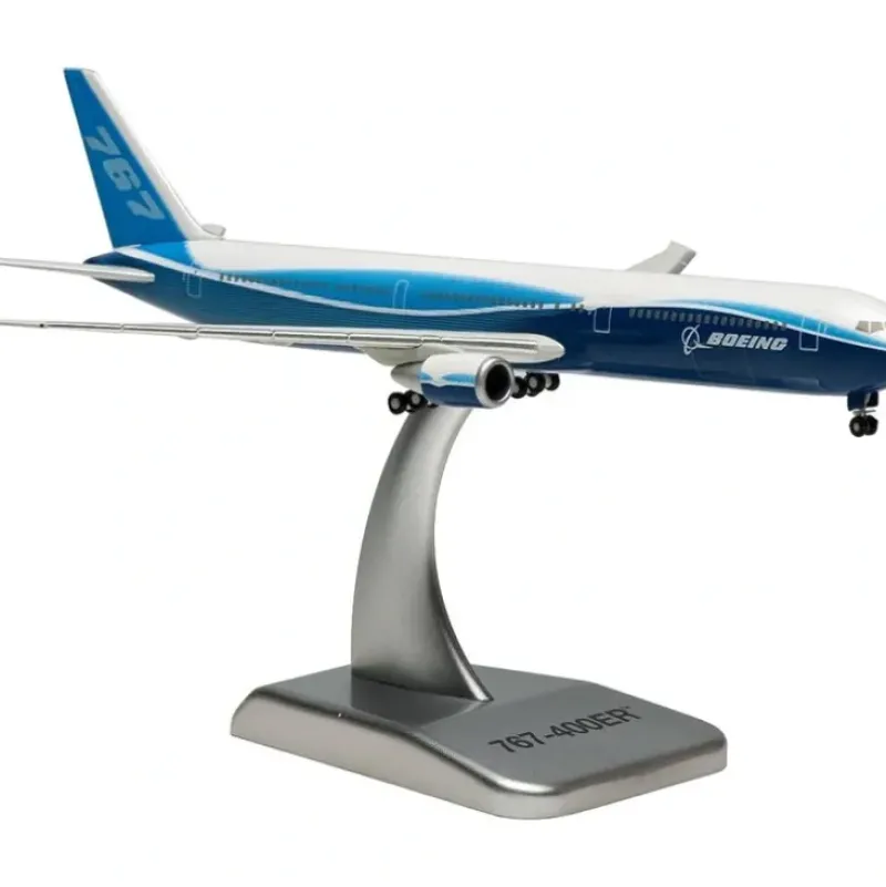 Airplane Model*Hogan Wings HG8157 1:400 Boeing 767-400ER "House Colors" - Miniature Marvels: Airplane Models & Painted Dice