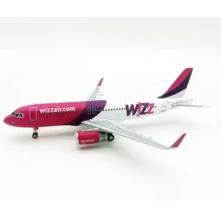 Airplane Model*Inflight 1:200 Airbus A320 IF320W60421 - Miniature Marvels: Airplane Models & Painted Dice