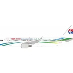 Airplane Model*InFlight 200 IF320MU003 1:200 A320-200 China Eastern B-9942 - Miniature Marvels: Airplane Models & Painted Dice