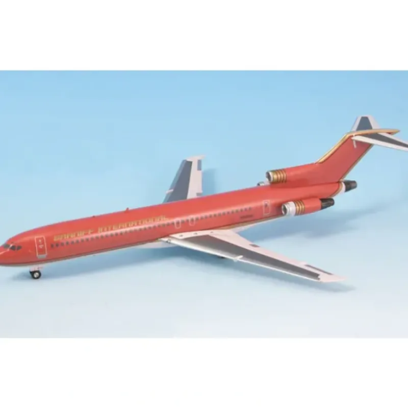 Airplane Model*Inflight IF722009 1:200 Braniff International Boeing 727-200 N8855E - Miniature Marvels: Airplane Models & Painted Dice