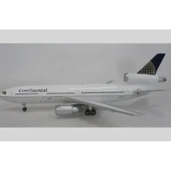 Airplane Model**Inflight IF103026 1:200 Continental Airlines DC-10-30 - Miniature Marvels: Airplane Models & Painted Dice