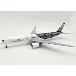 Airplane Model*InFlight200 IF35901119 Airbus A350-900 F-WWCF - Miniature Marvels: Airplane Models & Painted Dice