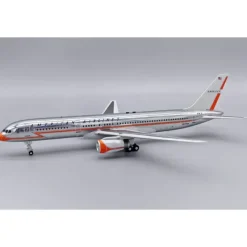 Airplane Model*Inflight IF752AA0723P 1:200 American Airlines Boeing 757-223 - Miniature Marvels: Airplane Models & Painted Dice