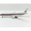 Airplane Model*Inflight IF772AA0922P 1:200 American Airlines Boeing 777-200 - Miniature Marvels: Airplane Models & Painted Dice