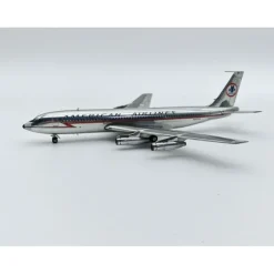 Airplane Model*InFlight200 IF701AA1221P American Airlines Boeing 707-100 N7577A - Miniature Marvels: Airplane Models & Painted Dice