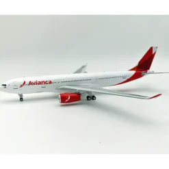 Airplane Model*InFlight IF332AV0823 1:200 Avianca Airbus A330-243 N968AV - Miniature Marvels: Airplane Models & Painted Dice