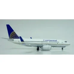Airplane Model**Inflight IF7371011B 1:200 Continental Boeing 737-700 N24736 - Miniature Marvels: Airplane Models & Painted Dice