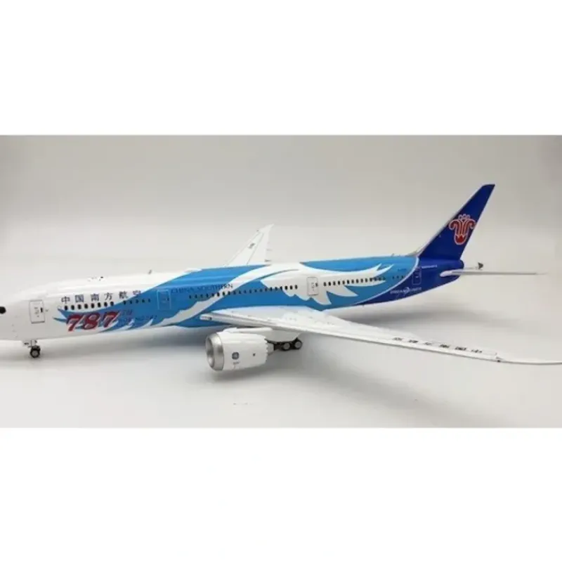 Airplane Model*InFlight IF789CZ0319 1:200 China Southern Boeing 787-900 B-II68 - Miniature Marvels: Airplane Models & Painted Dice