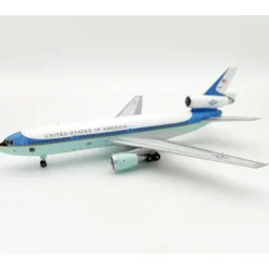 Airplane Model**InFlight IFDC10AF1 1:200 USAF Air Force One DC-10 - Miniature Marvels: Airplane Models & Painted Dice