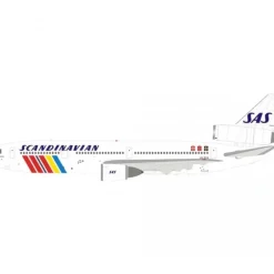 Airplane Model**InFlight IFDC10SK1218 1:200 SAS DC-10 LN-RKA - Miniature Marvels: Airplane Models & Painted Dice