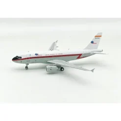 Airplane Model*InFlight200 IF319EC0124 Iberia Airbus A319-111 EC-KKS - Miniature Marvels: Airplane Models & Painted Dice
