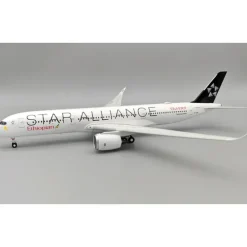 Airplane Model*InFlight200 IF359ET0324 Star Alliance (Ethiopian Airlines) Airbus A350-941 ET-AYN - Miniature Marvels: Airplane Models & Painted Dice