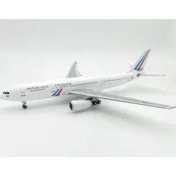 Airplane Model*InFlight IF332FAF332 1:200 French Air Force Airbus A330-200 - Miniature Marvels: Airplane Models & Painted Dice