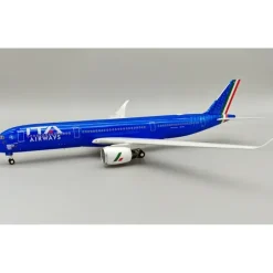 Airplane Model*Inflight IF359ITA0524 1:200 ITA Airways Airbus A350-941 EI-IFF "MONZA 100" - Miniature Marvels: Airplane Models & Painted Dice