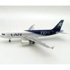 Airplane Model*InFlight IF320LA0522 1:200 LAN Airbus A320-233 - Miniature Marvels: Airplane Models & Painted Dice