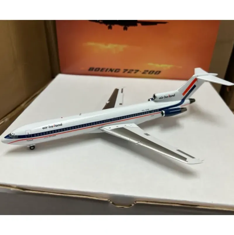 Airplane Model*InFlight IFLHS001 1:200 Air Holland Boeing 727-200 - Miniature Marvels: Airplane Models & Painted Dice