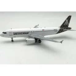 Airplane Model*Inflight IF320MX0323 1:200 Mexicana Airbus A320 - Miniature Marvels: Airplane Models & Painted Dice