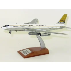 Airplane Model**Inflight IF7200317P 1:200 Continental Airlines Boeing 720 - Miniature Marvels: Airplane Models & Painted Dice