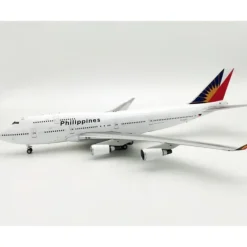 Airplane Model*InFlight200 IF744PR0821 1:200 Philippines Boeing 747-400 RP-C7473 - Miniature Marvels: Airplane Models & Painted Dice