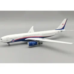 Airplane Model*Inflight IF332RCAF01 1:200 Royal Candian Air Force Airbus A330-200 - Miniature Marvels: Airplane Models & Painted Dice