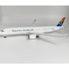 Airplane Model*Inflight IF359SA0823 1:200 South African Airways Airbus A350-900 ZS-SDD - Miniature Marvels: Airplane Models & Painted Dice