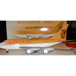 Airplane Model*Inflight200 IF747SP0514 1:200 747SP Alliance Air ZS-SPA - Miniature Marvels: Airplane Models & Painted Dice