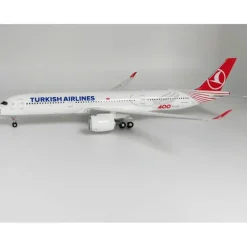 Airplane Model*Inflight IF359TK0723 1:200 Turkish Airlines Airbus A350-941 - Miniature Marvels: Airplane Models & Painted Dice