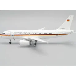 Airplane Model*JC Wings 1:200 Luftwaffe Airbus A319 LH2LFT247 LH2247 - Miniature Marvels: Airplane Models & Painted Dice