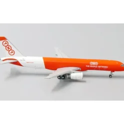 Airplane Model*JC Wings 1:400 TNT Boeing 757-200 XX4004 - Miniature Marvels: Airplane Models & Painted Dice