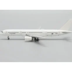 Airplane Model*JC Wings 1:400 USAF Boeing C-32B LH4253 - Miniature Marvels: Airplane Models & Painted Dice