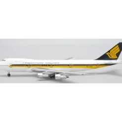 Airplane Model*JC Wings EW4742002 1:400 Singapore Airlines Boeing 747-200 9V-SQO - Miniature Marvels: Airplane Models & Painted Dice