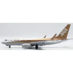 Airplane Model*JC Wings EW2737001A 1:200 ANA Boeing 737-700 JA01AN "Gold" (Flaps Down) - Miniature Marvels: Airplane Models & Painted Dice