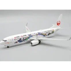 Airplane Model*JC Wings EW2738016A 1:200 Japan Boeing 737-800 (Flaps Down) - Miniature Marvels: Airplane Models & Painted Dice