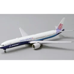 Airplane Model*JC Wings EW477W006A 1:400 China Airlines Boeing 777-300ER (Flaps Down) - Miniature Marvels: Airplane Models & Painted Dice