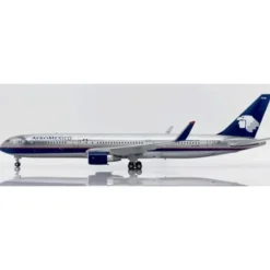 Airplane Model*JC Wings JC2AMX0149 1:200 Aeromexico Boeing 767-300ER XA-APB - Miniature Marvels: Airplane Models & Painted Dice