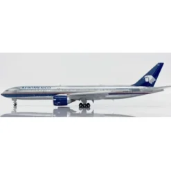Airplane Model*JC Wings JC4AMX0025 1:400 Aeromexico Boeing 777-200ER N745AM - Miniature Marvels: Airplane Models & Painted Dice