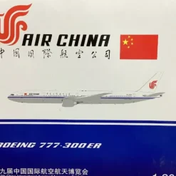 Airplane Model*JC Wings XX2983 1:200 Air China Boeing 777-300ER B-2088 - Miniature Marvels: Airplane Models & Painted Dice