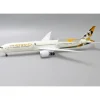Airplane Model*JC Wings XX2264 1:200 Etihad Airways Boeing 787-10 - Miniature Marvels: Airplane Models & Painted Dice
