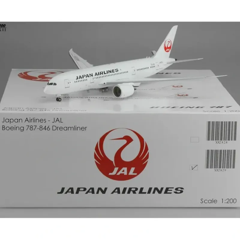 Airplane Model*Jc Wings XX2829 1:200 JAL Boeing 787-800 - Miniature Marvels: Airplane Models & Painted Dice