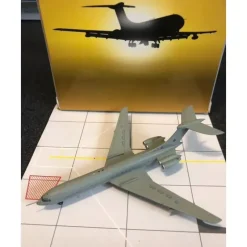 Airplane Model*Jet-X Models 1:400 ROYAL AIR FORCE VC-10-1100 ZA140 17664 JX404 - Miniature Marvels: Airplane Models & Painted Dice