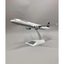 Airplane Model*JFox JF-A321-039 1:200 Lufthansa A321-131 D-AIRS - Miniature Marvels: Airplane Models & Painted Dice