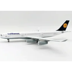 Airplane Model*Jfox JF-A340-2-003 1:200 Lufthansa Airbus A340-200 "Essen" - Miniature Marvels: Airplane Models & Painted Dice