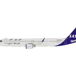 Airplane Model**JFox JF-A321-028 1:200 SAS Scandinavian Airlines A321neo SE-DMR - Miniature Marvels: Airplane Models & Painted Dice