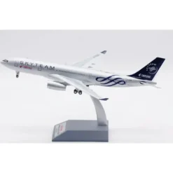 Airplane Model*KJ Models KJ-A332-099 1:200 China Eastern Airlines Airbus A330-243 B-5908 "SkyTeam" - Miniature Marvels: Airplane Models & Painted Dice