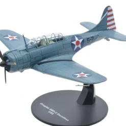 Airplane Model*Motor City Classics 27287-38 1:72 Douglass SBD-3 Dauntless - Miniature Marvels: Airplane Models & Painted Dice