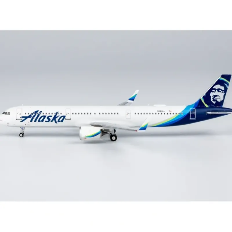 Airplane Model*NG 13050 1:400 Alaska Airlines Airbus A321neo N921VA - Miniature Marvels: Airplane Models & Painted Dice