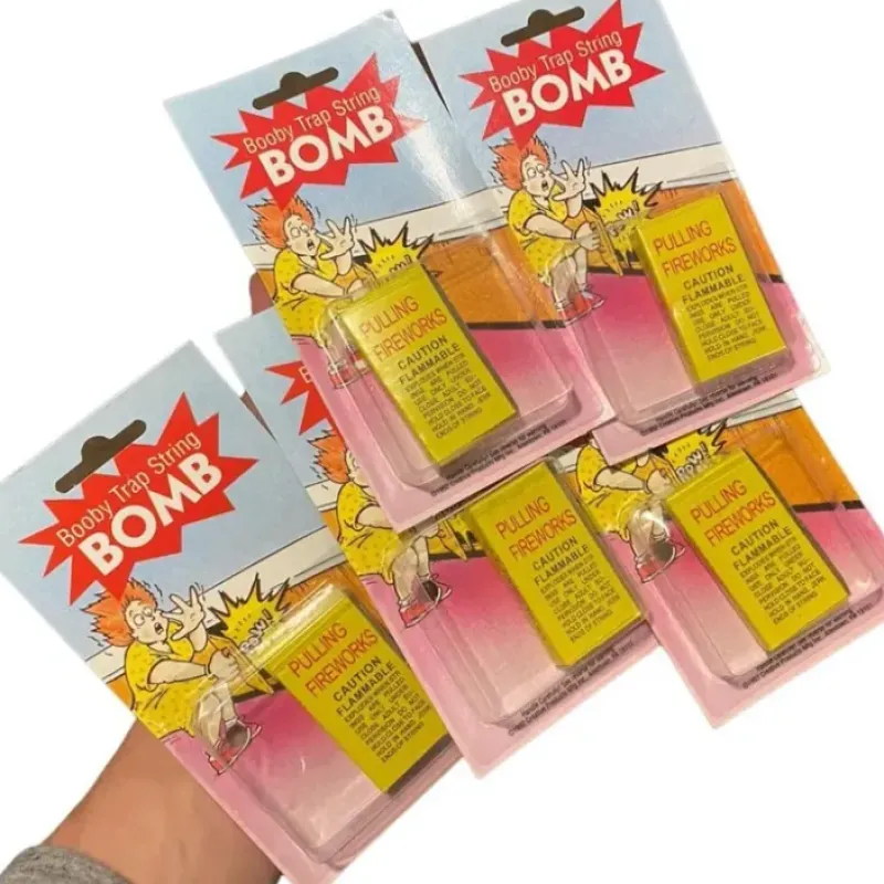 Egpull<5-PACK - BOOBY TRAP STRING - Funny Classic Novelty Joke Gag Prank Gift - Miniature Marvels: Airplane Models & Painted Dice