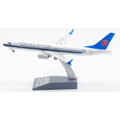 Airplane Model*Pre-Order Aviation200 AV2104 1:200 B-205P China Southern Airlines Boeing 737-8 MAX - Miniature Marvels: Airplane Models & Painted Dice