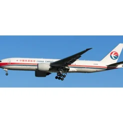 Airplane Model*Pre-Order Aviation200 AV2090 1:200 China Cargo Airlines Boeing 777-F6N B-2076 - Miniature Marvels: Airplane Models & Painted Dice