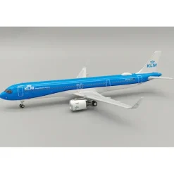 Airplane Model*Pre-Order Inflight IF321KL0824 1:200 KLM Royal Dutch Airlines Airbus A321-252NX PH-AXA - Miniature Marvels: Airplane Models & Painted Dice